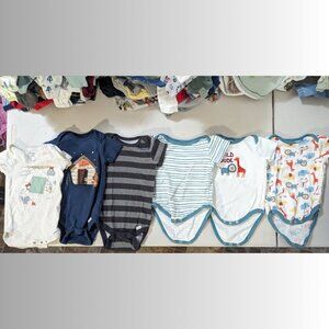 Lot of 10 outfits size 6-9 months